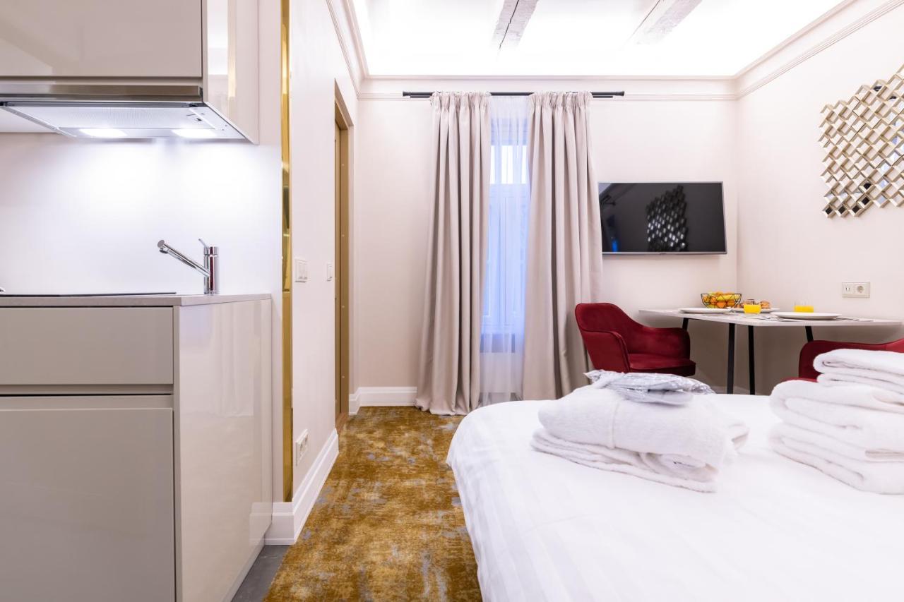 Hotel Meltzer Apartments ทาลลินน์ ภายนอก รูปภาพ