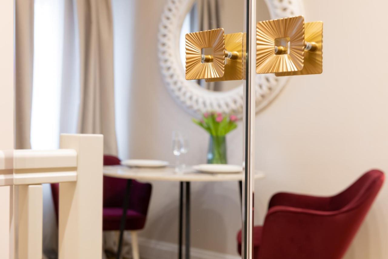 Hotel Meltzer Apartments ทาลลินน์ ภายนอก รูปภาพ